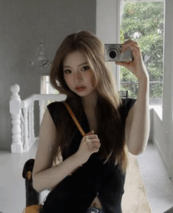 KiiiKiii(キキ) メンバーハウム写真